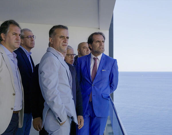 Miguel Albuquerque inaugura mais habitação em Câmara de Lobos