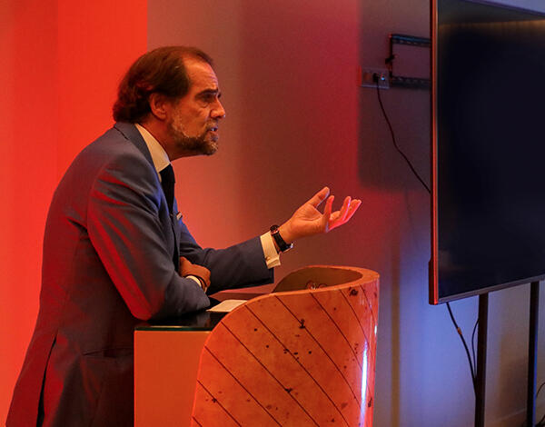 Albuquerque anuncia ligação oeste/leste em túnel para o Funchal