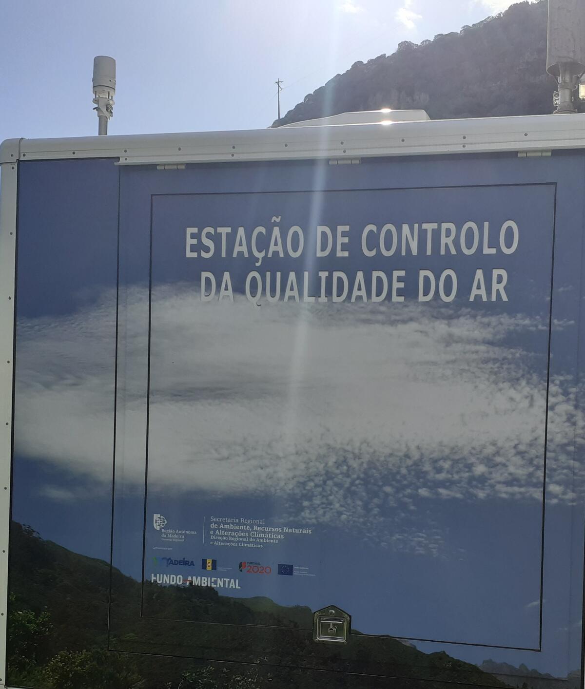 Balanço do carregamento de dados de qualidade do ar na plataforma Qualar relativo a 2023