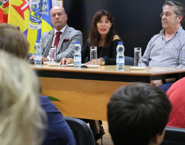 Dia Internacional da Bengala Branca assinalado na EBS Dr. Luís Maurílio da Silva Dantas