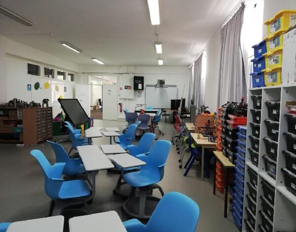 Curso "AAIA - Aprender em Ambientes Inovadores de Aprendizagem: uma abordagem inicial no 1 Ciclo do Ensino Básico"