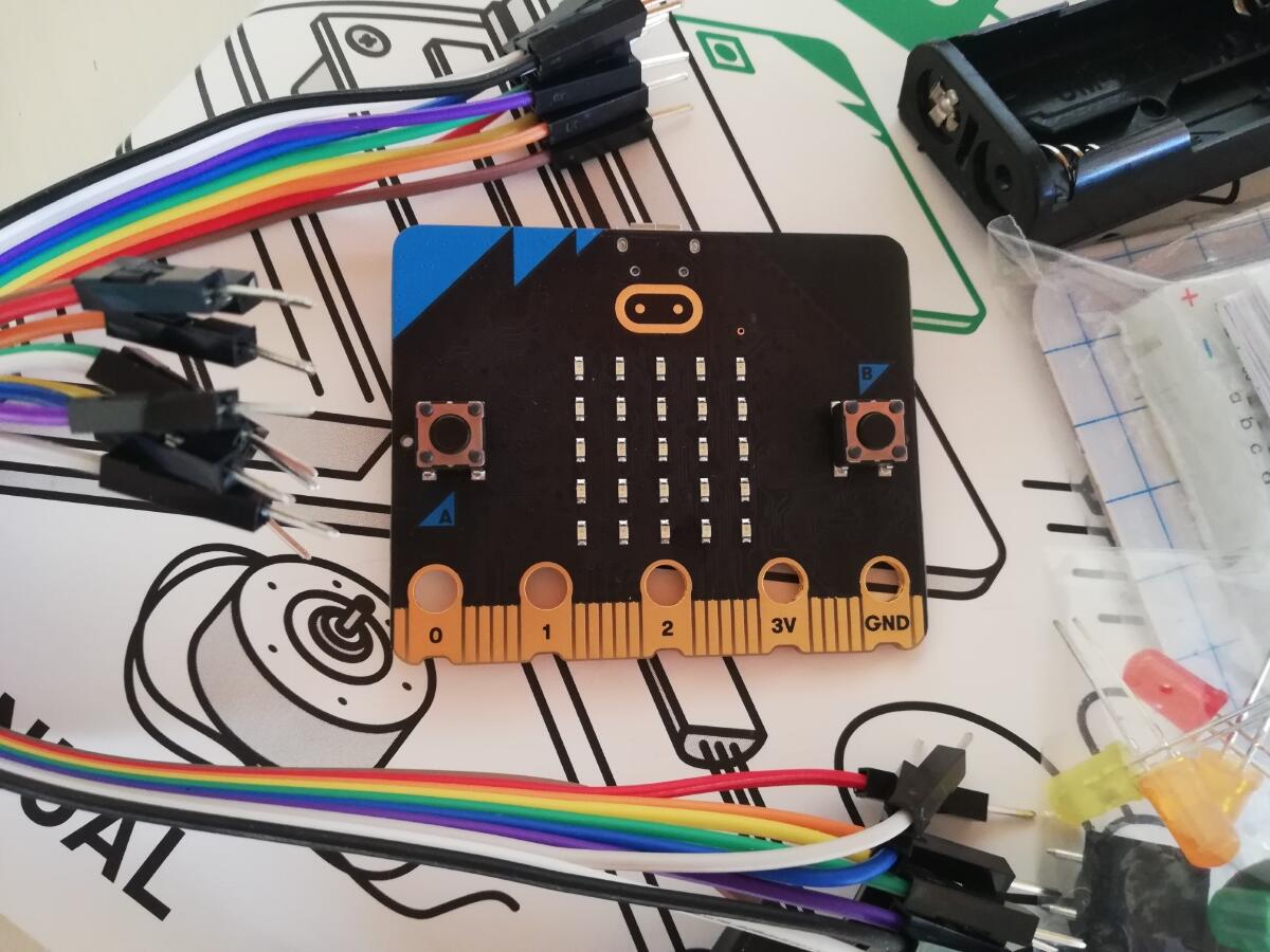 Explorando o Micro:bit: Potencialidades para a sala de aula