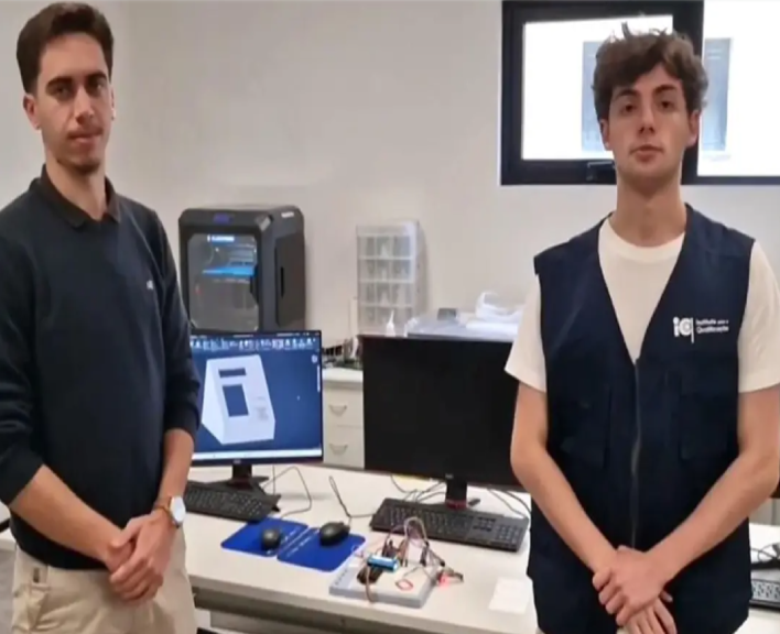 Formandos do IQ premiados na Feira Tecnológica e no Road Show for Entrepreneurship