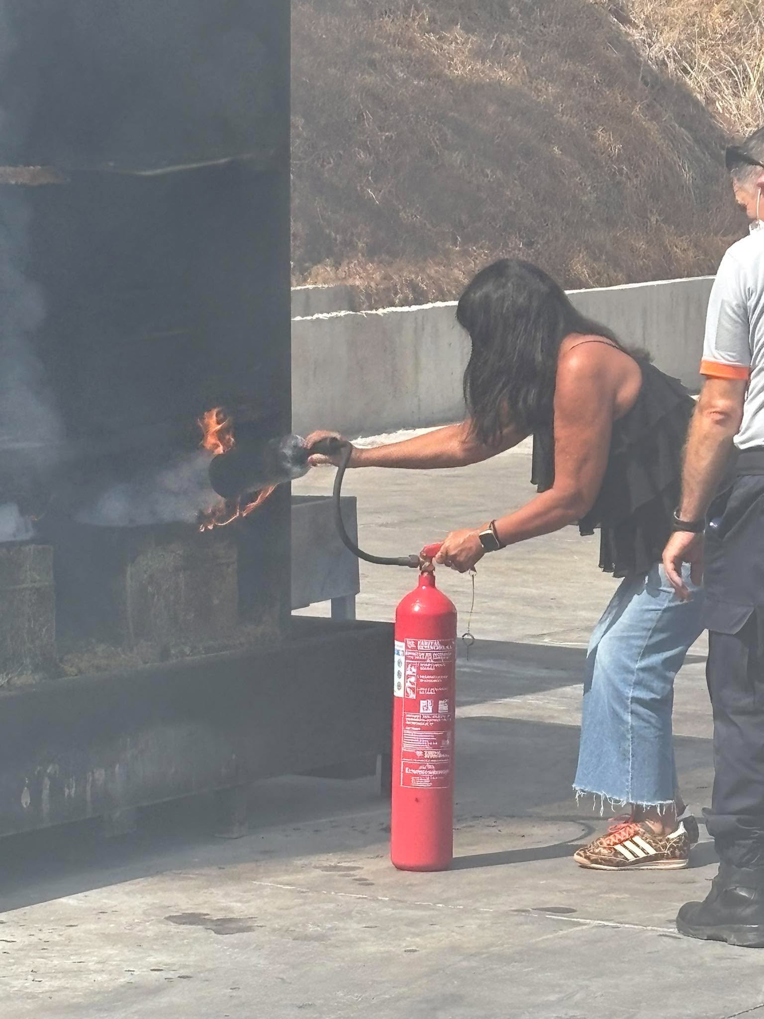 Foto4 Formação em Combate a Incêndios e Evacuação de Edifícios