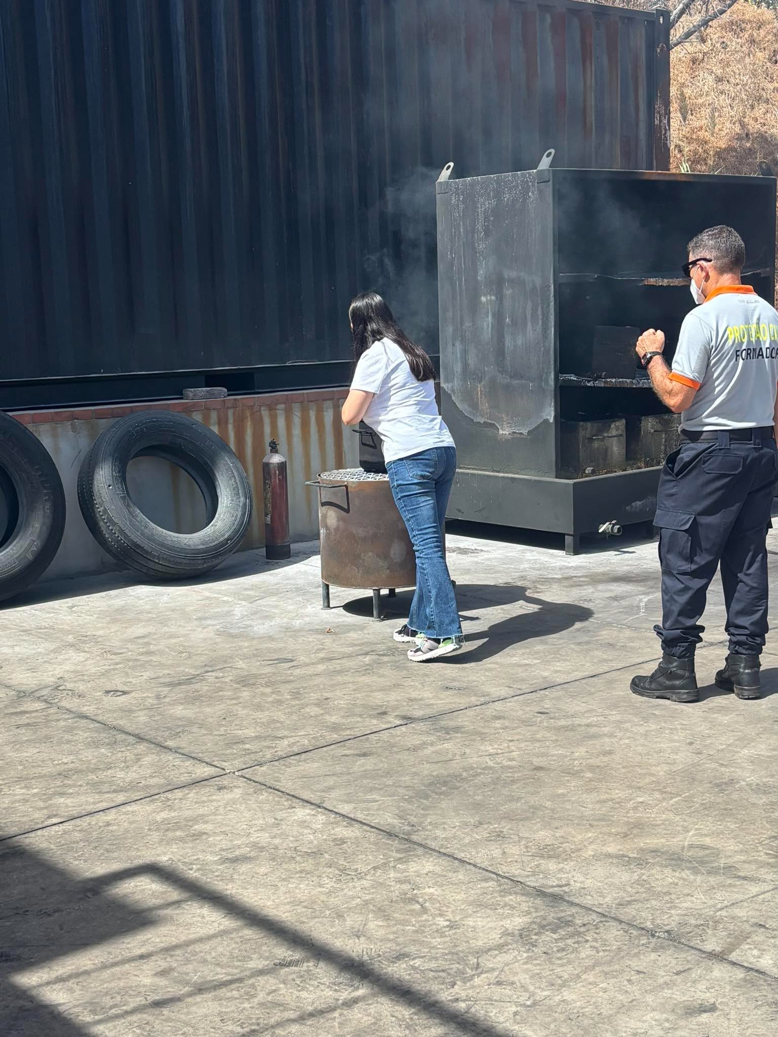 Foto8 Formação em Combate a Incêndios e Evacuação de Edifícios