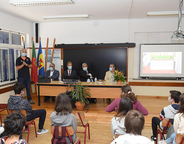 Proteção Civil dinamiza cultura de segurança nas escolas através da realidade virtual