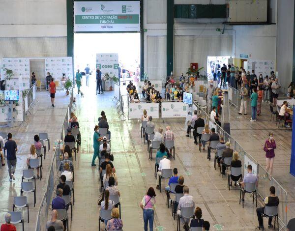 Madeira já administrou mais de 400 mil vacinas contra a COVID-19