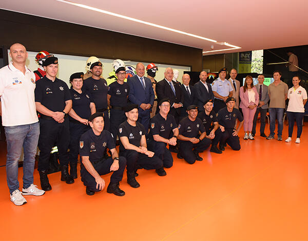 Proteção Civil forma Guardas Prisionais em Suporte Básico de Vida com DAE