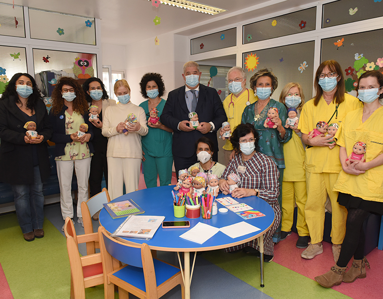Fundação entregou 75 Baby Pelones às crianças hospitalizadas no Hospital Dr. Nélio Mendonça