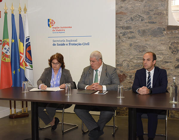 Governo Regional investe mais 500 mil euros na Escola São José Cluny para promover formação de enfermeiros