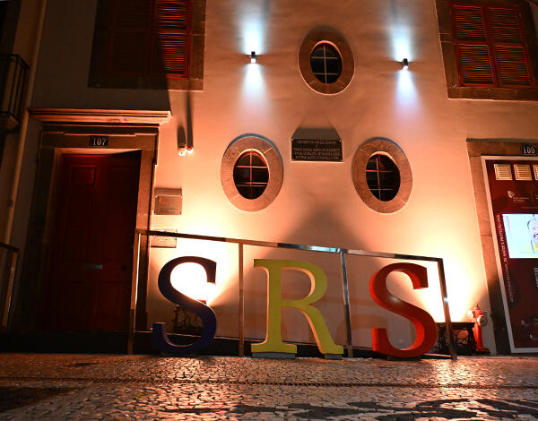 Saúde assinala Dia Mundial da Segurança do Doente com edifícios iluminados a laranja