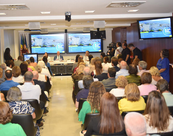 Micaela Fonseca de Freitas agradece dedicação dos profissionais no 52º Aniversário do Hospital Dr. Nélio Mendonça