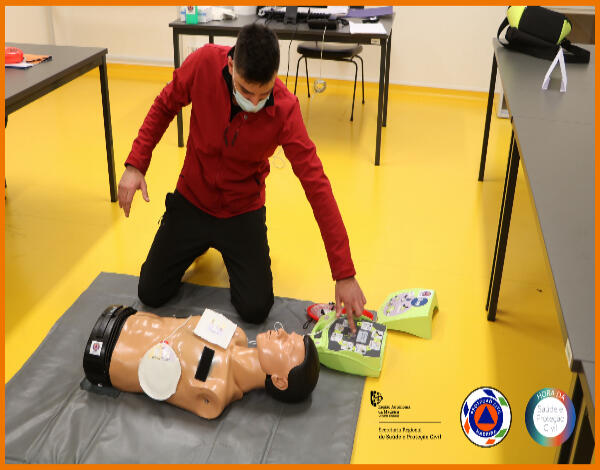 Proteção Civil forma 60 cidadãos em Suporte Básico de Vida com Desfibrilação Automática Externa