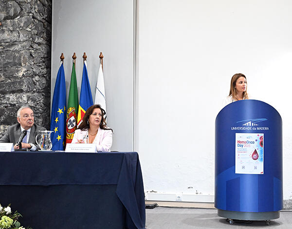 Governo Regional capacita SESARAM para administrar terapias celulares CAR-T