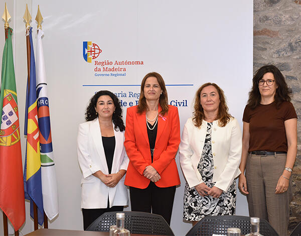 Micaela Fonseca de Freitas reune com Ordem dos Psicólogos