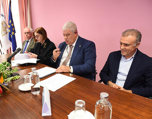  Governo Regional já investiu cerca de 5 milhões de euros na formação de enfermeiros na ESESJCluny