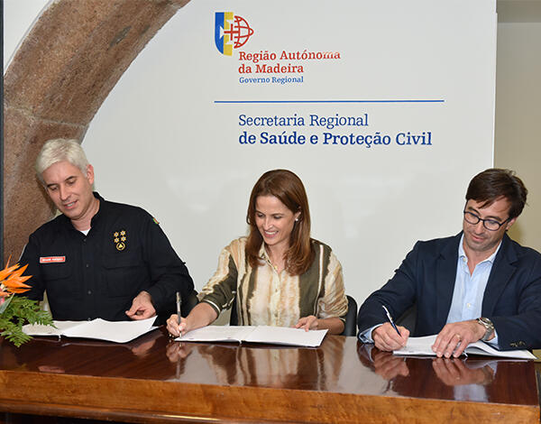 Proteção Civil e MEO assinam protocolo para reforçar Comunicações de Emergência