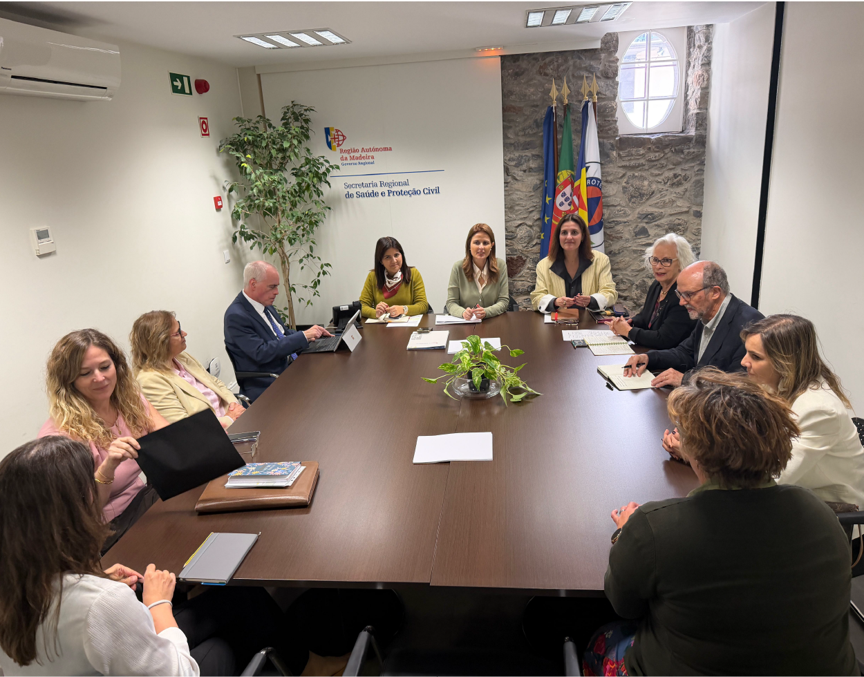 Micaela Fonseca de Freitas reuniu-se com a Bastonária da Ordem dos Assistentes Sociais