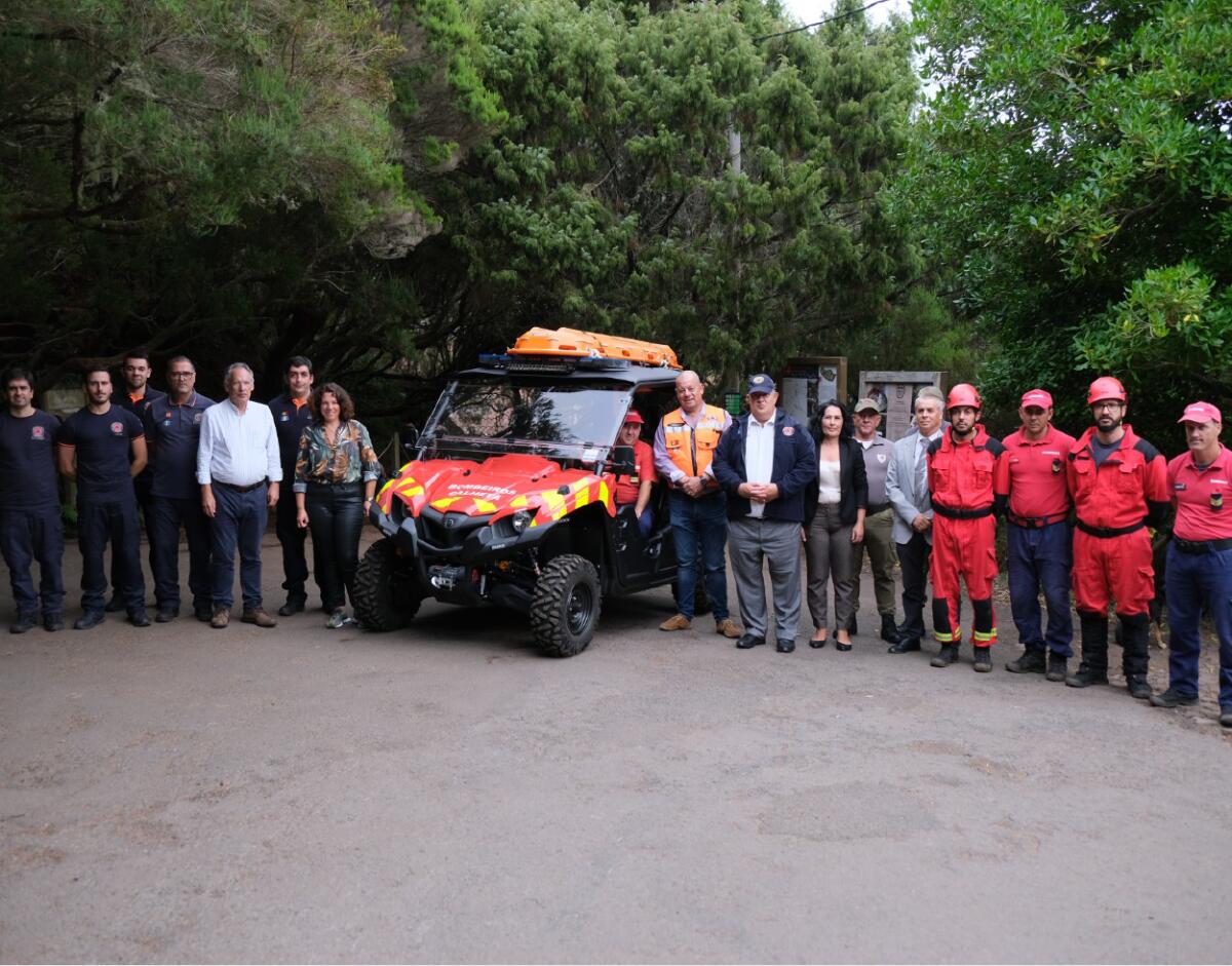 Pedro Ramos entregou veículo de apoio ao resgate em montanha aos bombeiros da Calheta  