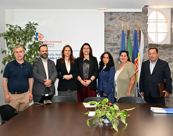 Secretária Regional de Saúde reuniu com Sindicato dos Trabalhadores da Função Pública