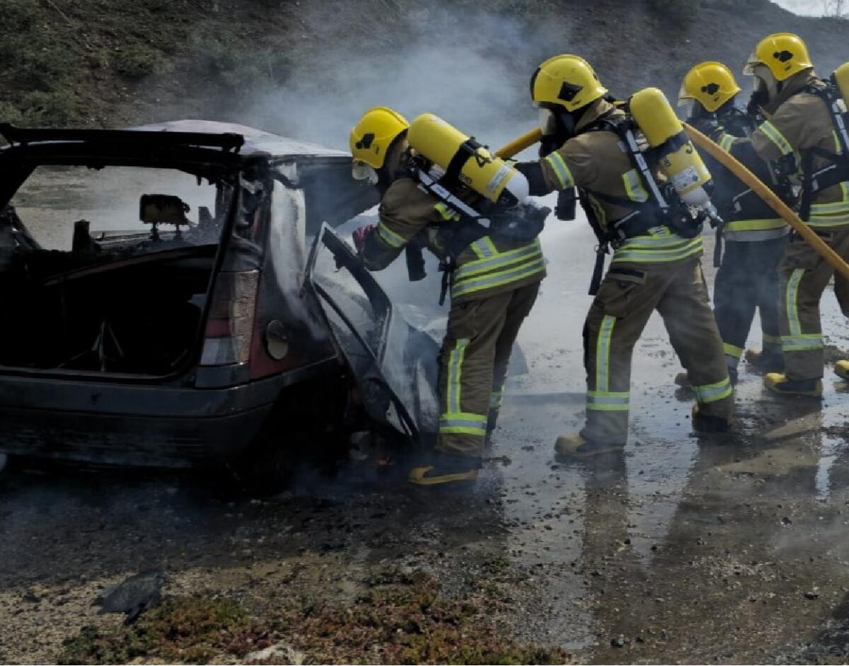Proteção Civil implementa Curso de Salvamento Rodoviário em Veículos Elétricos no Porto Santo