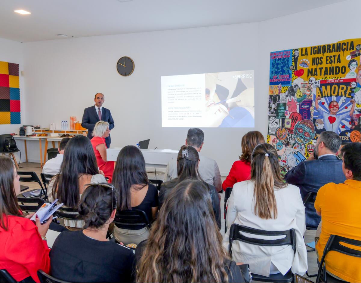 IASAÚDE participa em sessão de esclarecimento em Câmara de Lobos