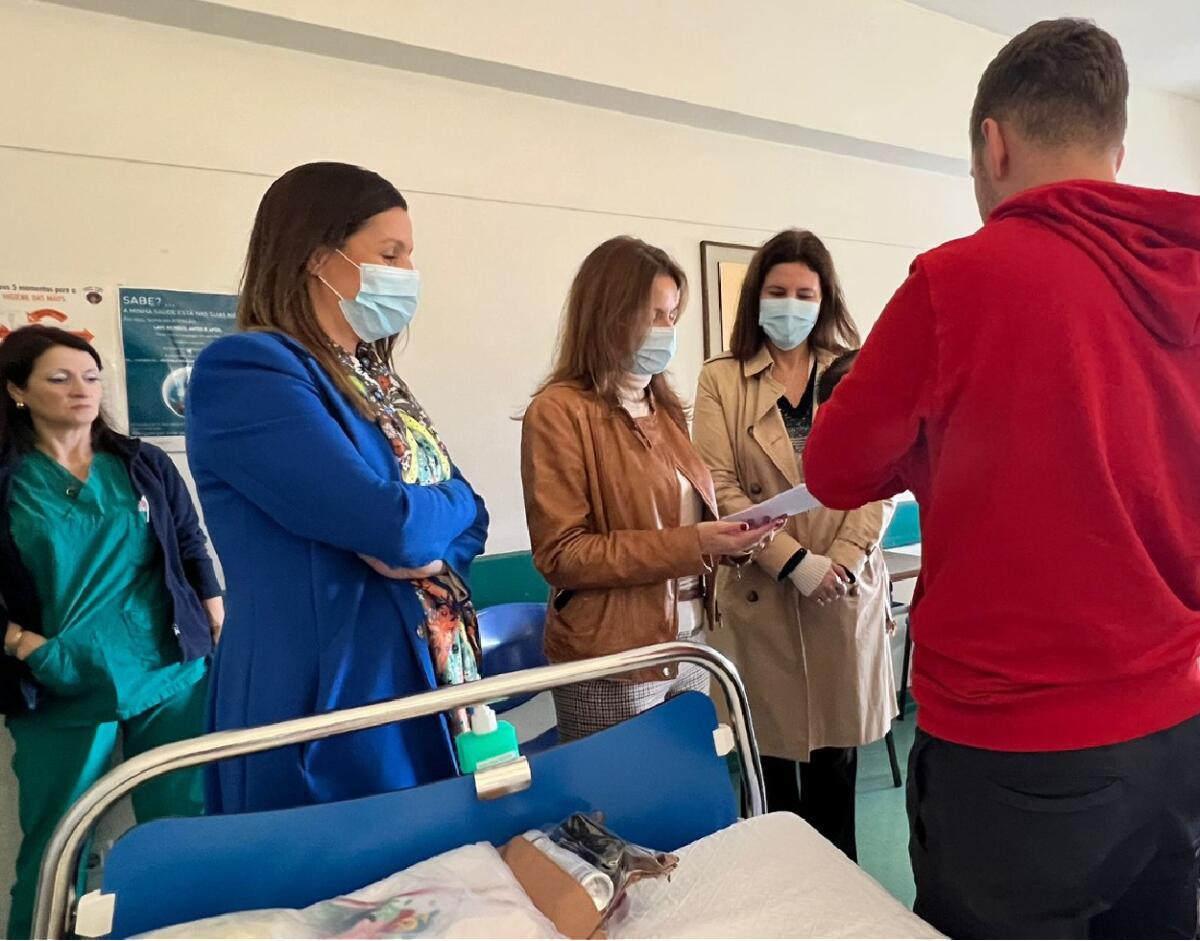 Micaela Fonseca de Freitas entrega Kit Bebé a primeira bebé de 2026 e último de 2025