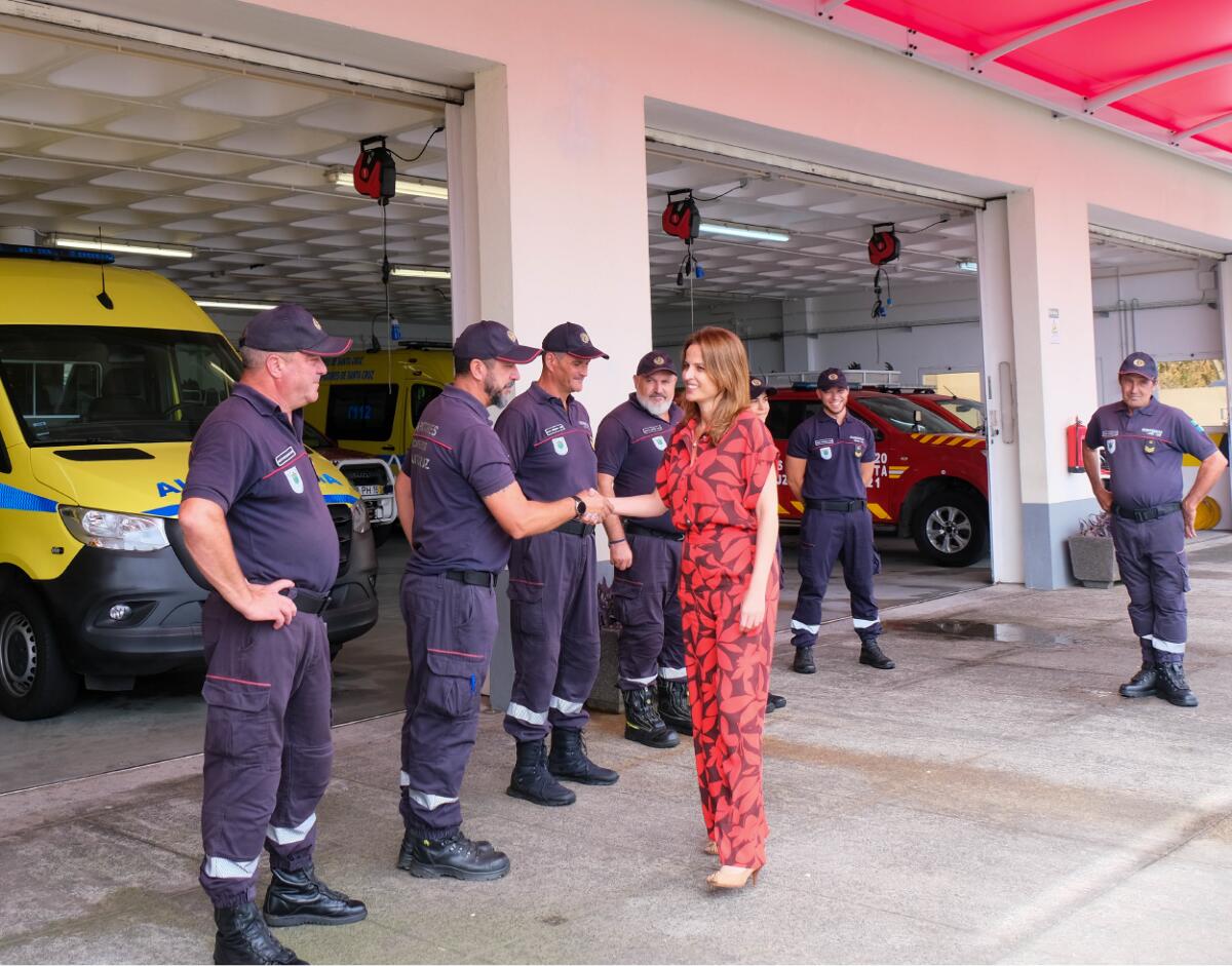Secretária Regional de Saúde e Proteção Civil visita Bombeiros de Santa Cruz