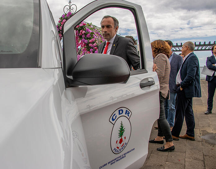 Nova carrinha assegura transporte de cerca de 170 atletas