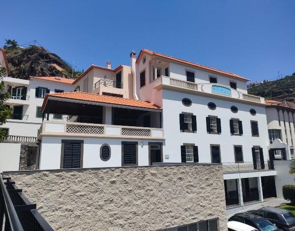 Centro Cultural John Dos Passos prepara-se para receber 40 obras do escritor 