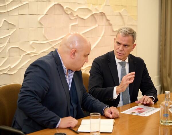 Programa UPGRADE apresentado à Câmara Municipal de Câmara de Lobos