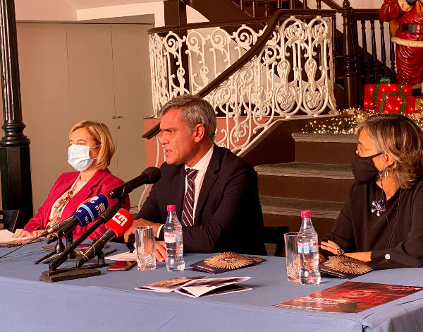 Eduardo Jesus apresenta programa das Festas de Natal e de Fim do Ano