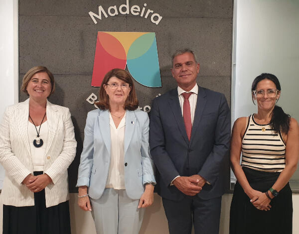 Eduardo Jesus mostra realidade da AP Madeira a Berta Cabral