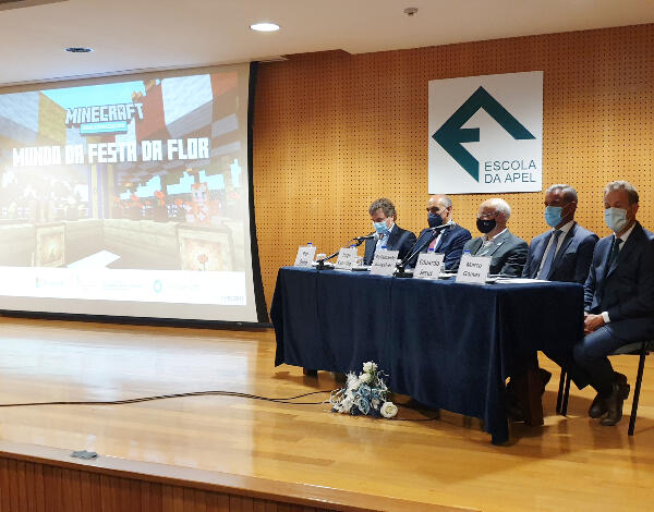 Eduardo Jesus na apresentação do “Minecraft: Education Edition – Mundo da Festa da Flor”