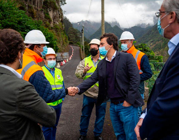 Empreitada de “Prevenção e Mitigação do Risco de Derrocadas em Taludes Sobranceiros às Estradas Regionais -Talude da Cruzinha – ER 103”
