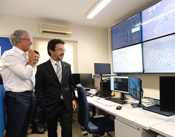 Secretário Regional visita serviços da EEM