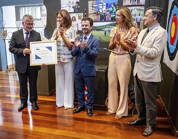 Exposição assinala 50 anos do Centro Cultural e Desportivo dos Trabalhadores da EEM