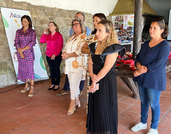 Rita Andrade elogia trabalho da Casa do Voluntário