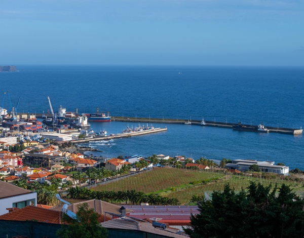 Governo congratula-se com suspensão de greve nos portos da Região
