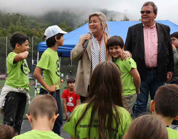 Cerca de 700 crianças festejam Dia Mundial da Criança no Estádio da Madeira
