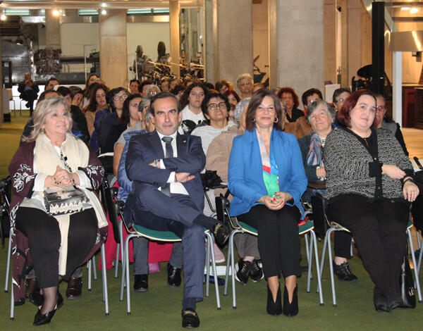 Câmara de Lobos recebeu o ‘Programa Regional de Educação e Inclusão Financeira 2023-2025’