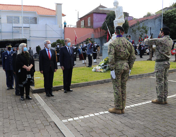 Dia de homenagem conjunta aos combatentes 