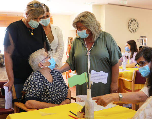 Lar de Santa Teresinha animou utentes com “Festa de Verão”