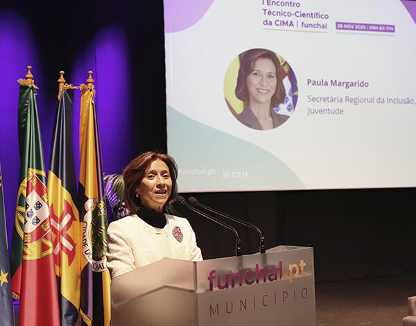 Combate à exclusão social exige “colocar a dignidade humana acima de tudo”, destaca Paula Margarido