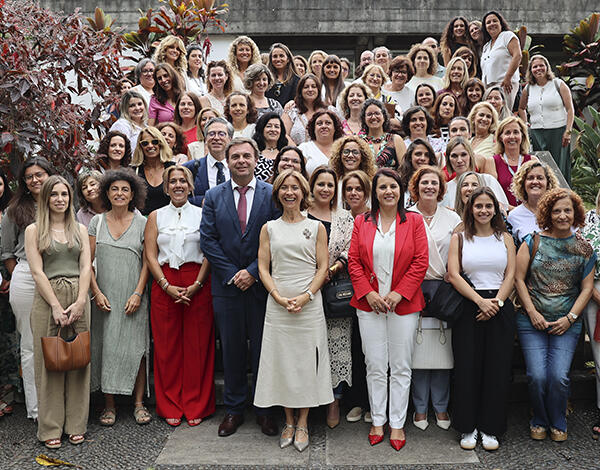 Reunião junta 120 técnicos sociais no auditório do ISSM