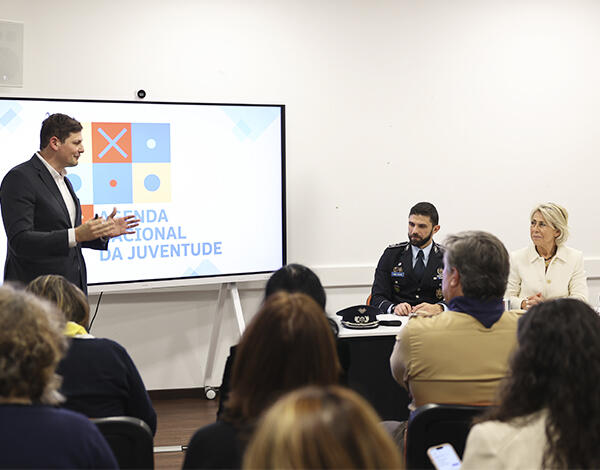 Conselho de Juventude reúne 30 representantes de organismos e instituições ligados ao setor
