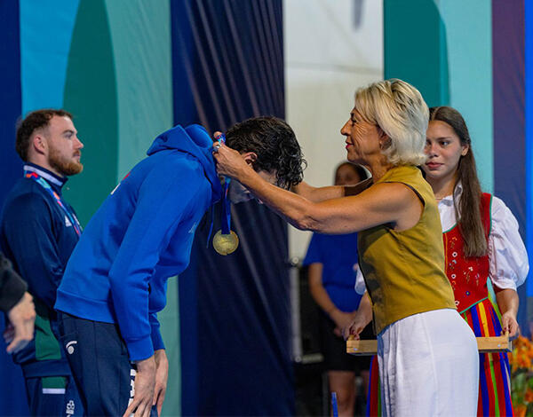 Ana Sousa entregou medalhas aos atletas do Campeonato da Europa Open de Natação Adaptada