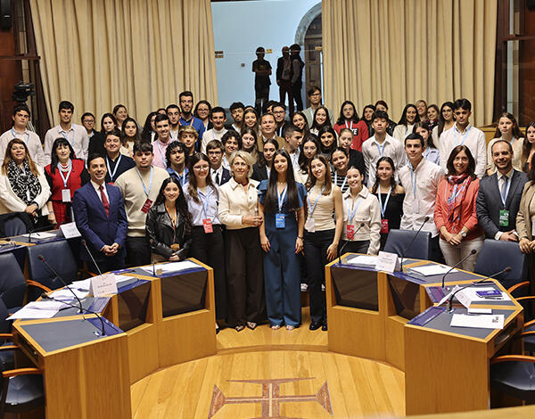 Secretária de Inclusão destaca a importância do Parlamento dos Jovens