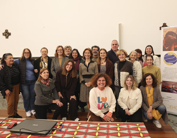 Paula Margarido ministra formação sobre voluntariado e cooperação internacional