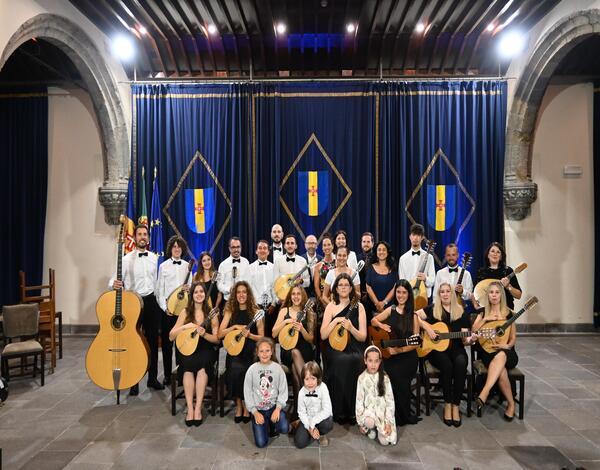 Orquestra de Bandolins da Madeira presta tributo ao Maestro Eurico Martins